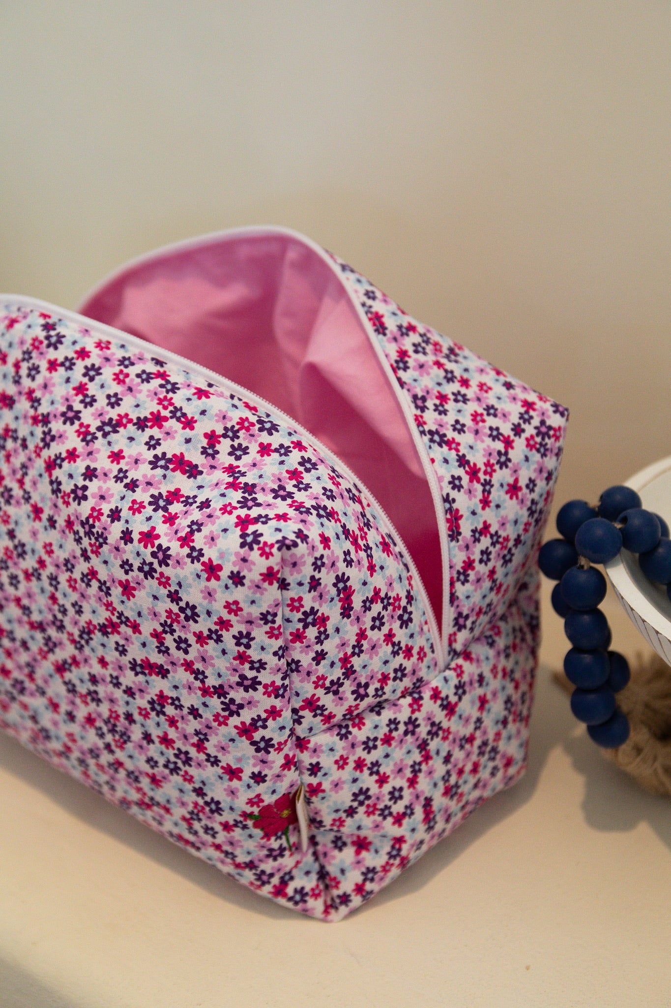 Trousse de toilette "Eclosion" - personnalisable